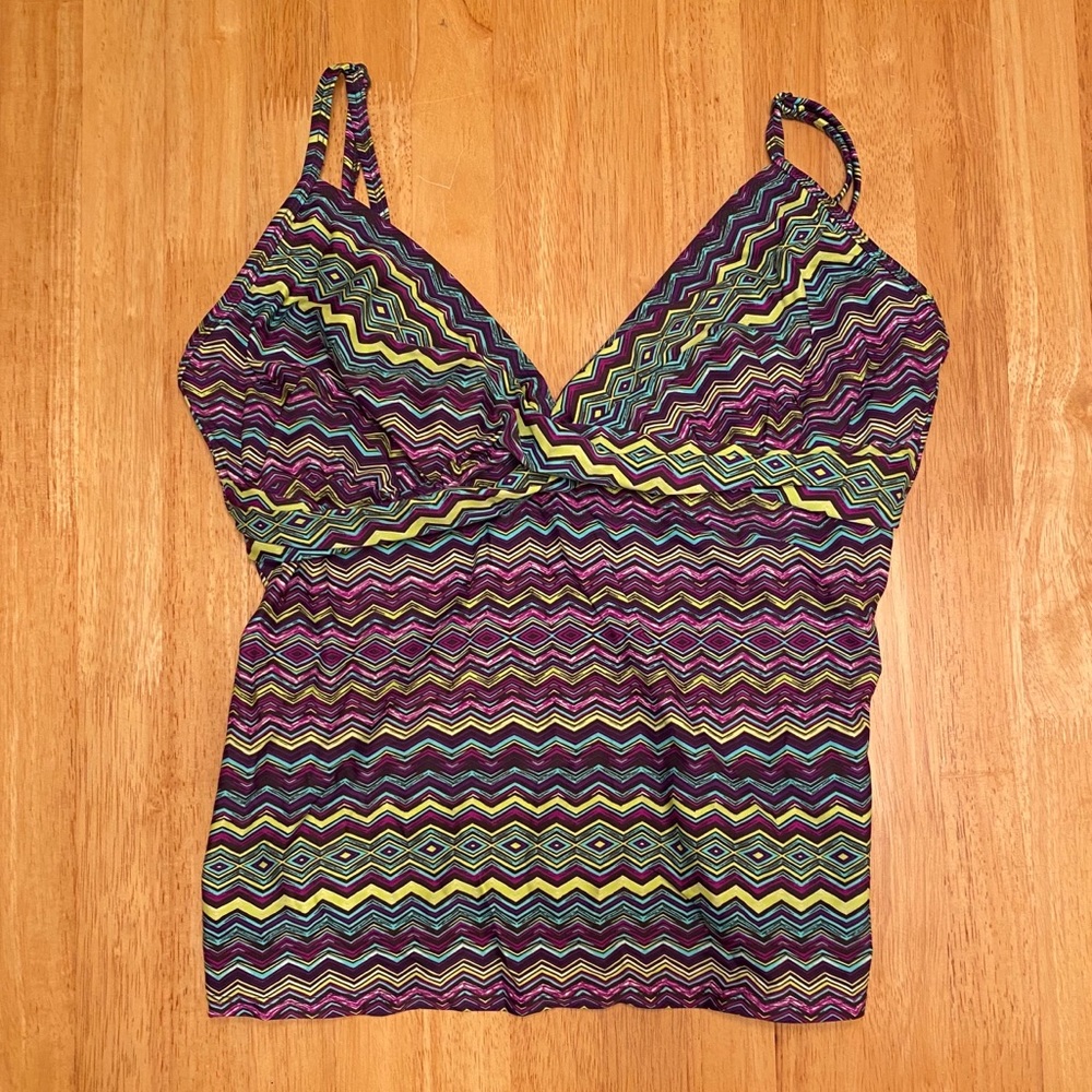 Athleta 40D/DD tankini top